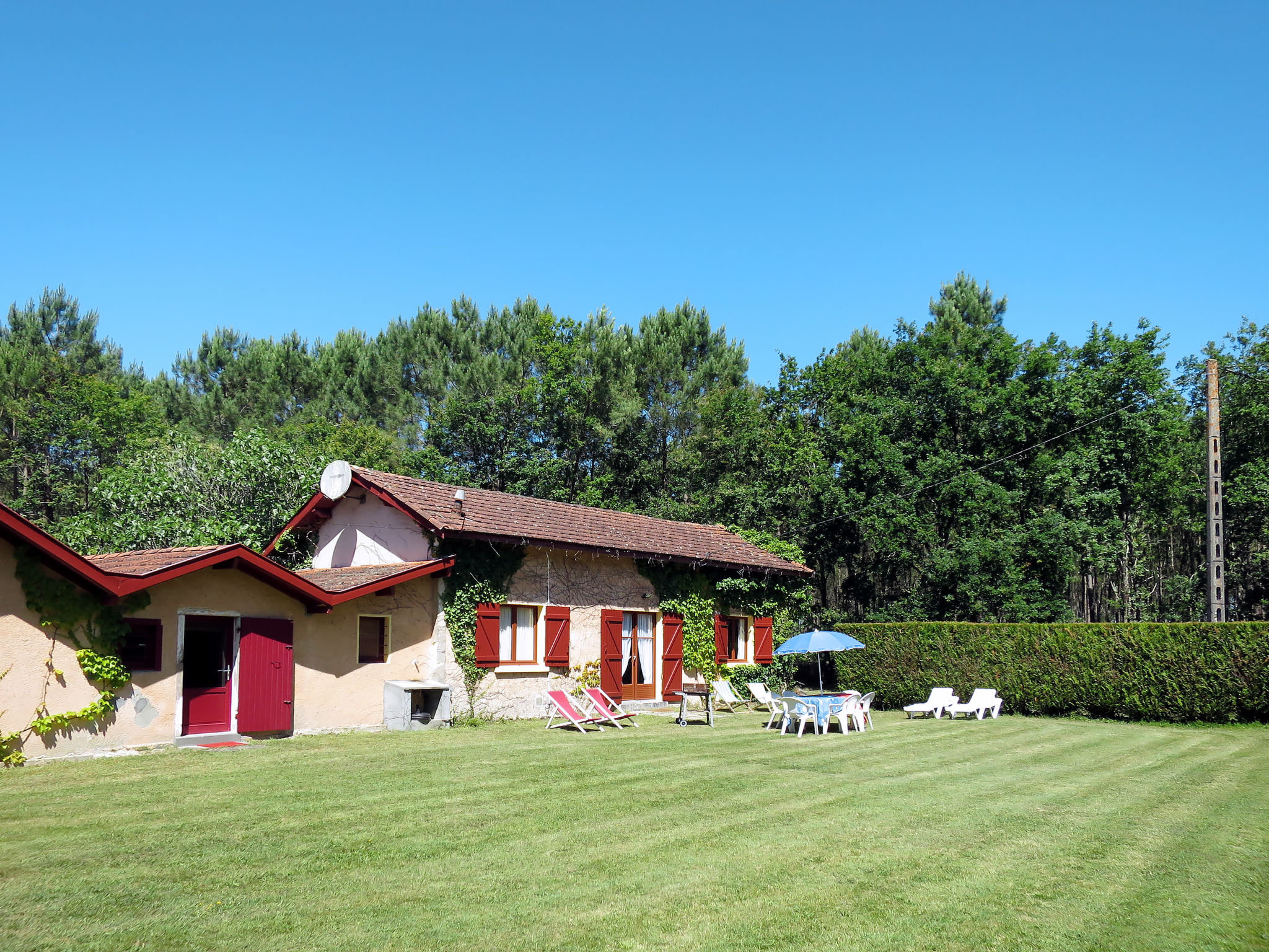 Ferienhaus mit umzäuntem Garten in Le Porge (Frankreich) und 1 Hund erlaubt