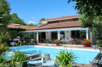 Maison 150m2 Avec Jacuzzi Privatif Calme Detente Lofts For Rent In Hure Aquitaine Limousin Poitou Charentes France