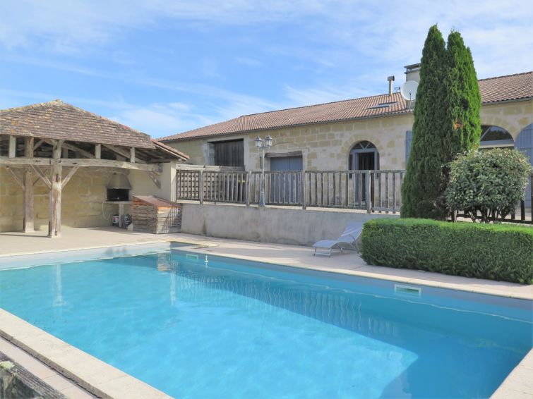 Search and Stay destination Puymiclan, Nouvelle-Aquitaine - France from AU$ 205. Saint Martin