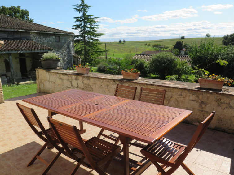 Search and Stay destination Dondas, Nouvelle-Aquitaine - France from AU$ 117. La Grange Jacques