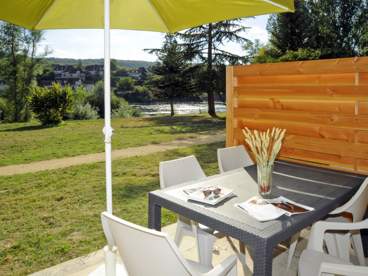 Search and Stay destination Saint-Vincent-de-Cosse, Nouvelle-Aquitaine - France from AU$ 138. Le Clos des Rives (SCO101)