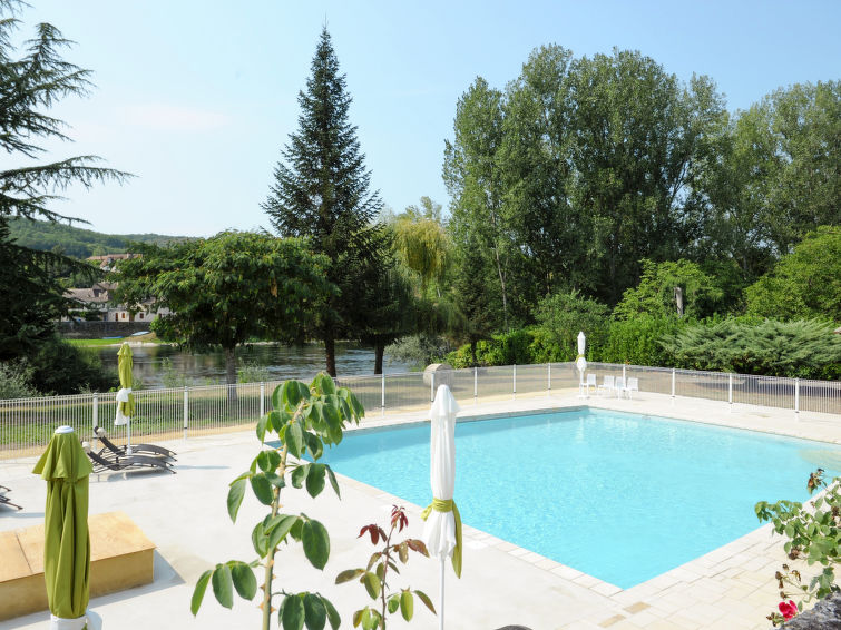 Search and Stay destination Saint-Vincent-de-Cosse, Nouvelle-Aquitaine - France from AU$ 172. Le Clos des Rives (SCO103)