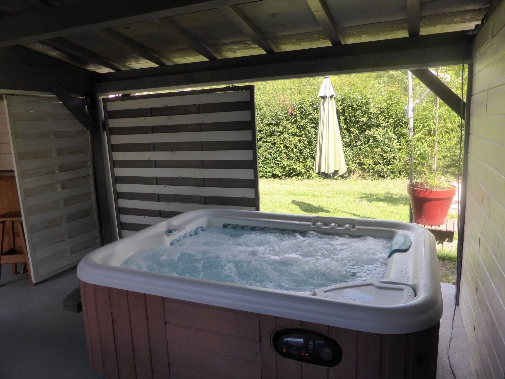 Wohnung "Les Platanes" mit Jacuzzi-Dehors