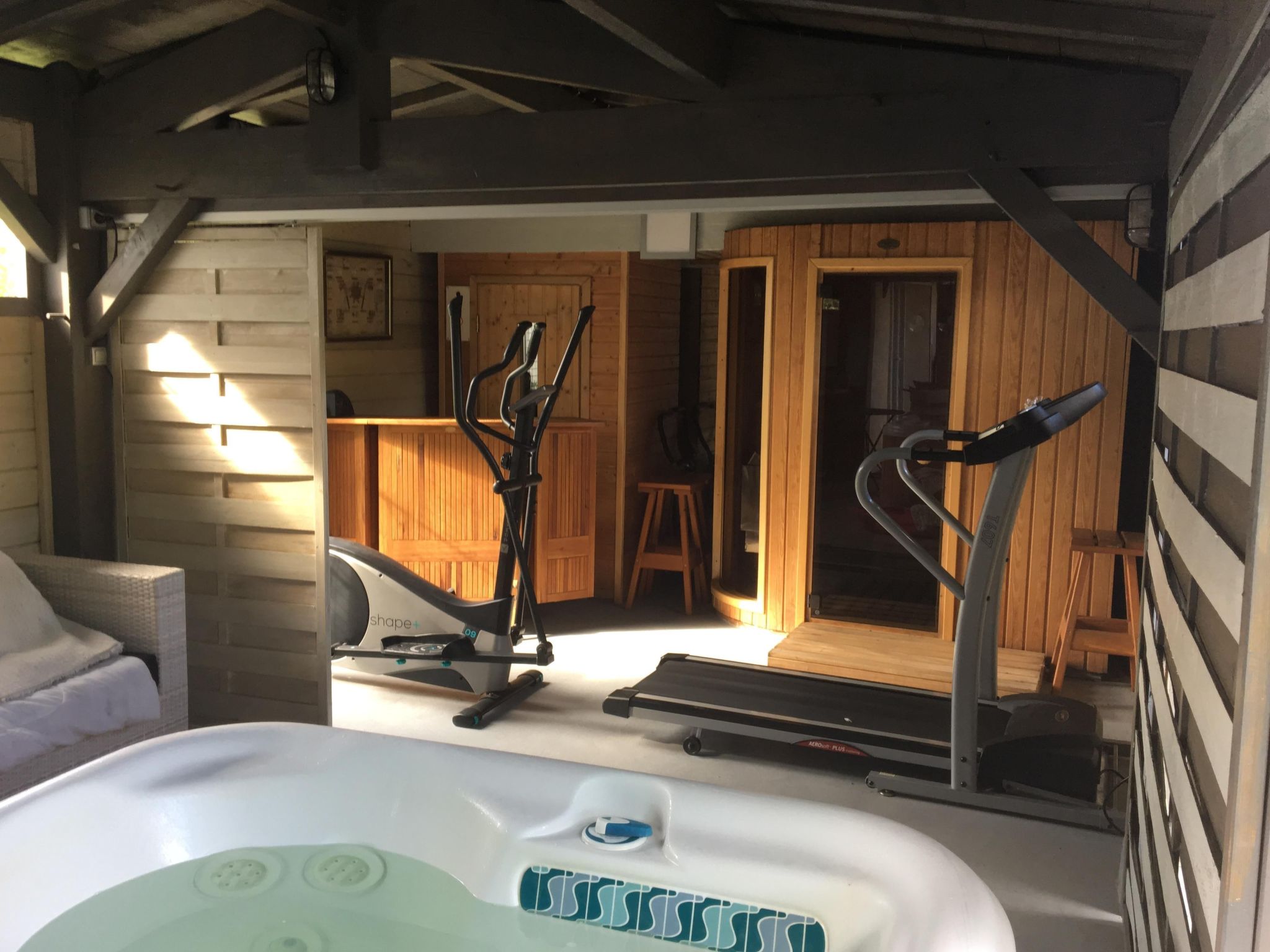 Wohnung "Les Platanes" mit Jacuzzi-Dedans