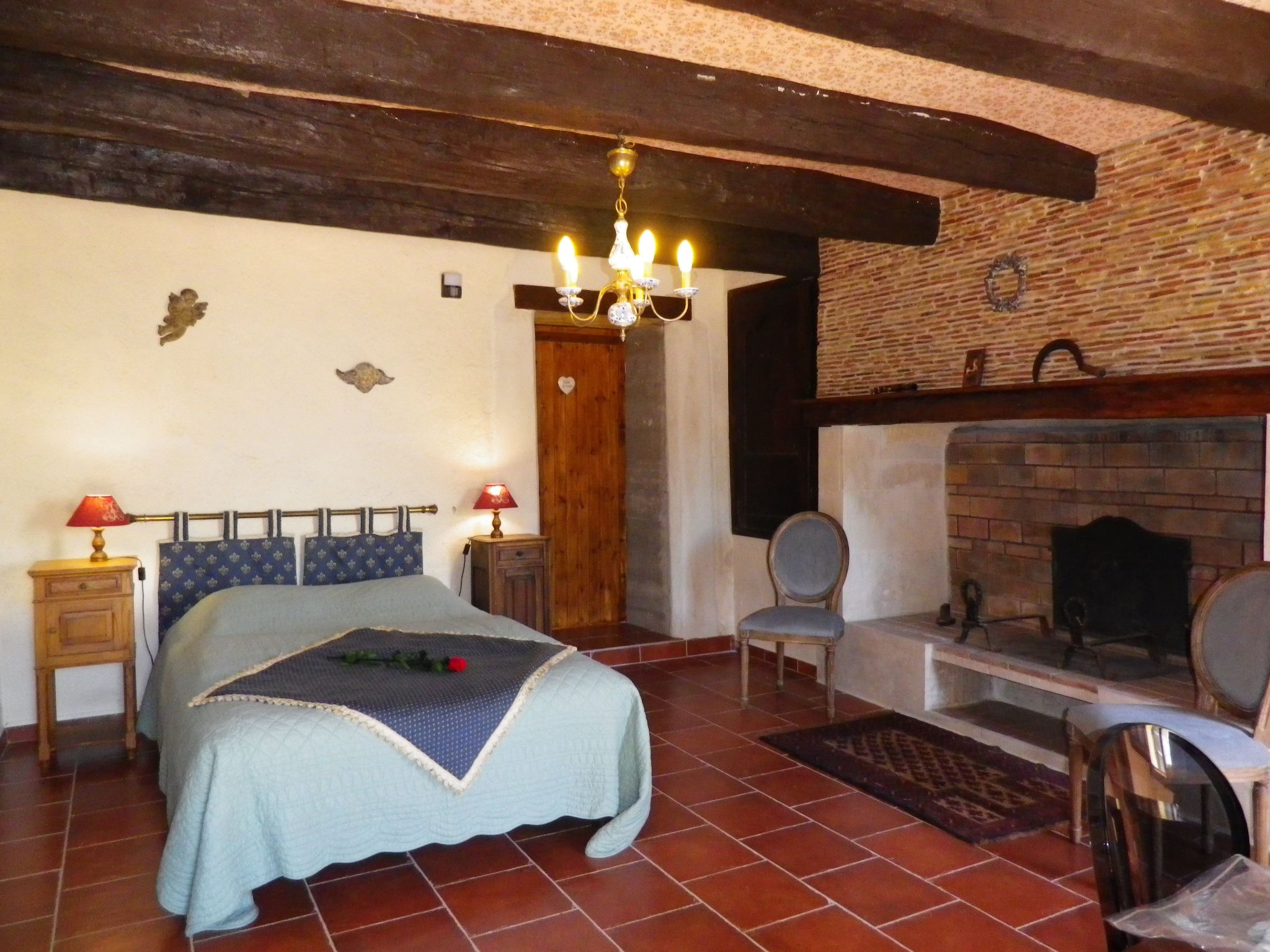 Villa mit Jacuzzi-Image-tags.info