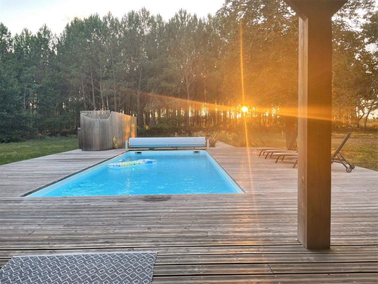 Search and Stay destination Saint-Julien-en-Born, Nouvelle-Aquitaine - France from AU$ 394. La Grange du Belon