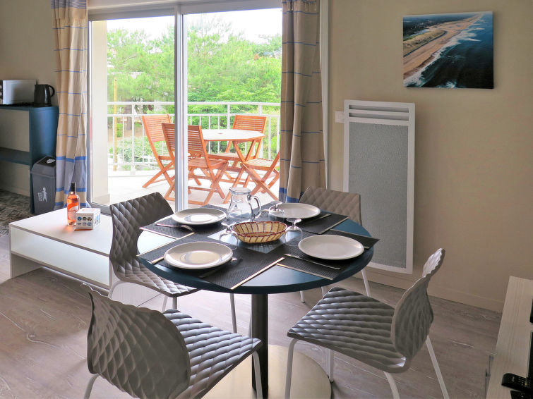 Search and Stay destination Vieux-Boucau-les-Bains, Nouvelle-Aquitaine - France from AU$ 61. Les Sables d’Or Studio