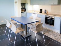 Modern appartement op 350m van zee met zwembad in Vieux-Boucau - thumbnail 6
