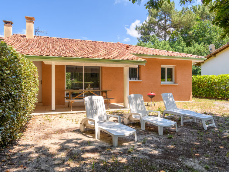 Search and Stay destination Saint-Julien-en-Born, Nouvelle-Aquitaine - France from AU$ 167. La Lette I Tilleuls (CON170)