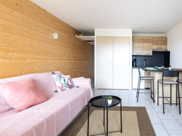 Search and Stay destination Seignosse, Nouvelle-Aquitaine - France from AU$ 142. le Rayon Vert