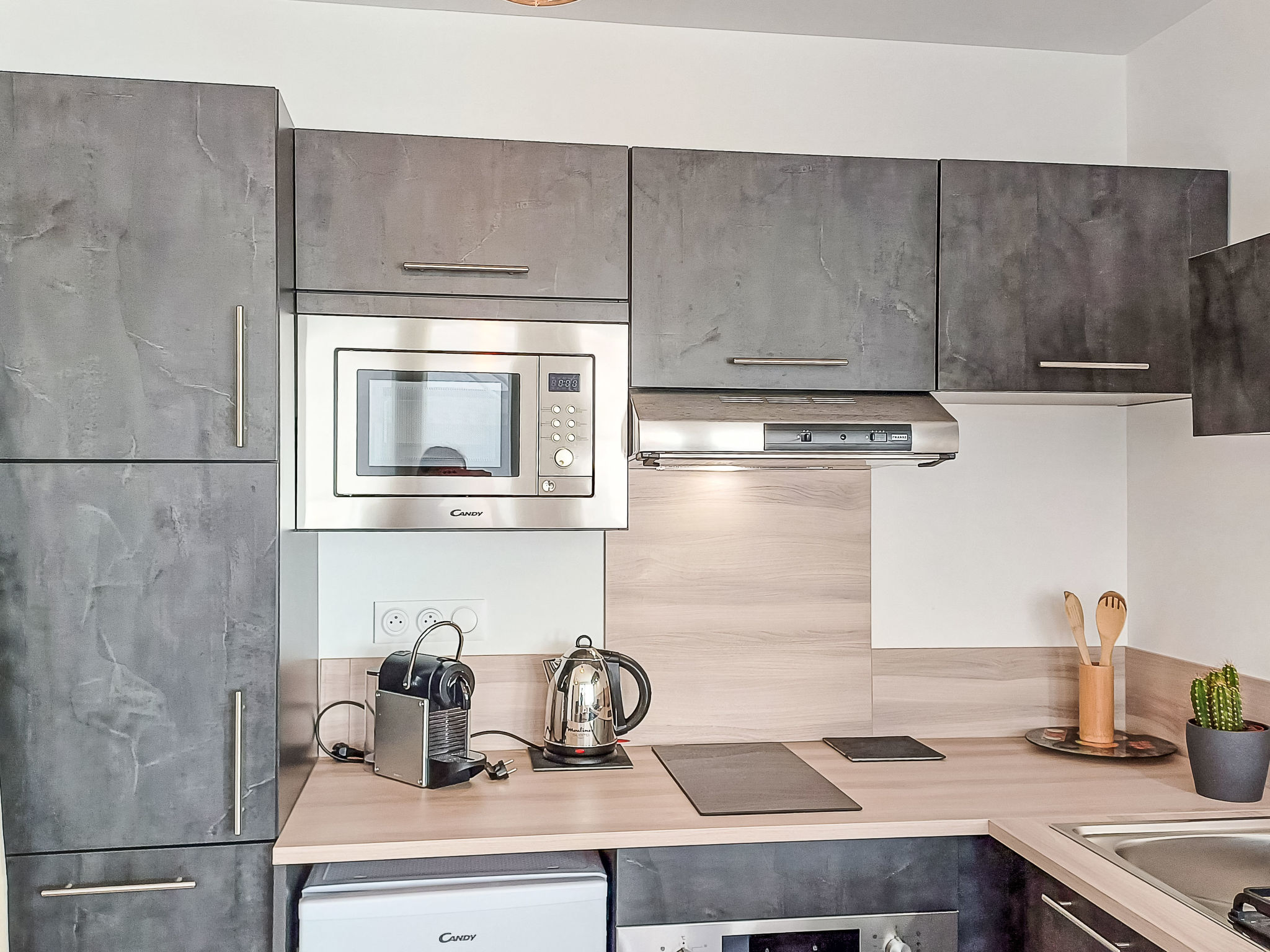 Appartement Cap Océan – Cuisine et coin repas, photo 19 sur 53