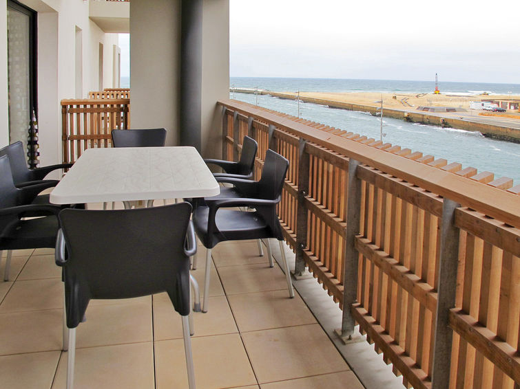 Search and Stay destination Capbreton, Nouvelle-Aquitaine - France from AU$ 101. L'Estacade (CBR401)