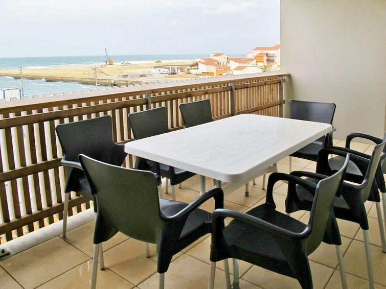 Search and Stay destination Capbreton, Nouvelle-Aquitaine - France from AU$ 134. L'Estacade (CBR403)