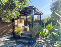 Vrijstaand chalet met zwembad op 7 km van strand bij Hossegor - thumbnail 1