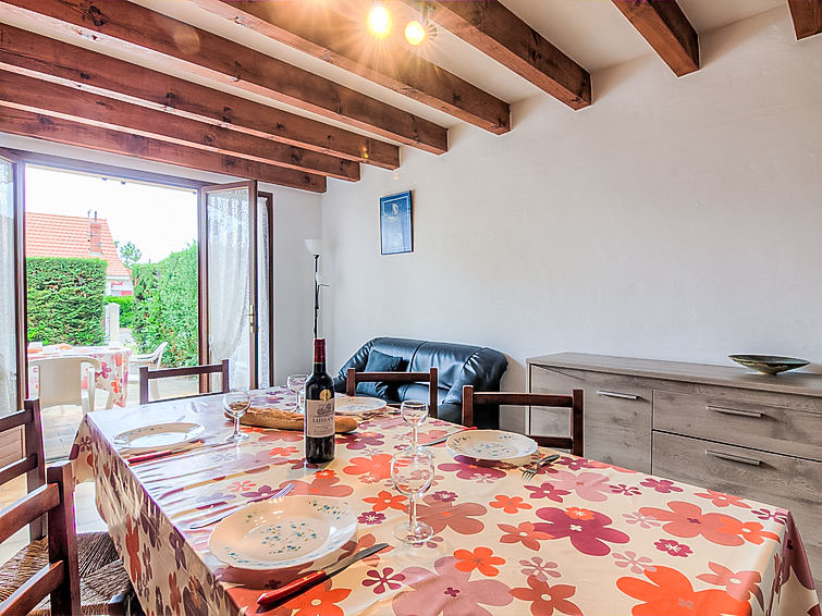 Search and Stay destination Mimizan, Nouvelle-Aquitaine - France from AU$ 216. Sicard