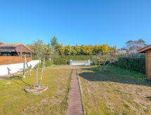 Vrijstaande woning met omheinde tuin, 1,5 km van strand Mimizan-Plage - thumbnail 6
