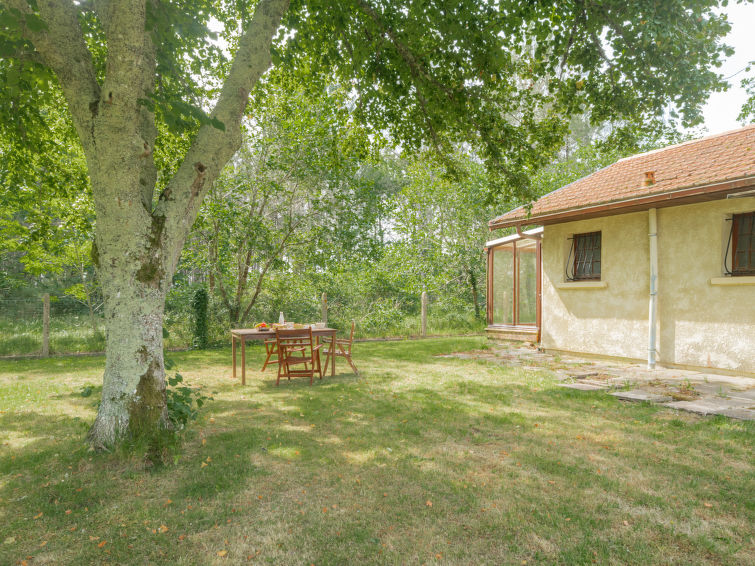 Search and Stay destination Mimizan, Nouvelle-Aquitaine - France from AU$ 174. Maisouet