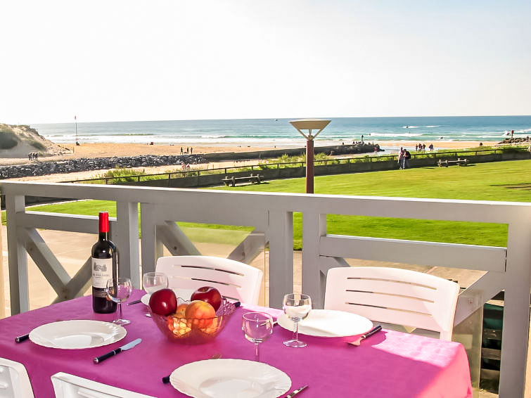 Search and Stay destination Mimizan, Nouvelle-Aquitaine - France from AU$ 197. Grand Pavois