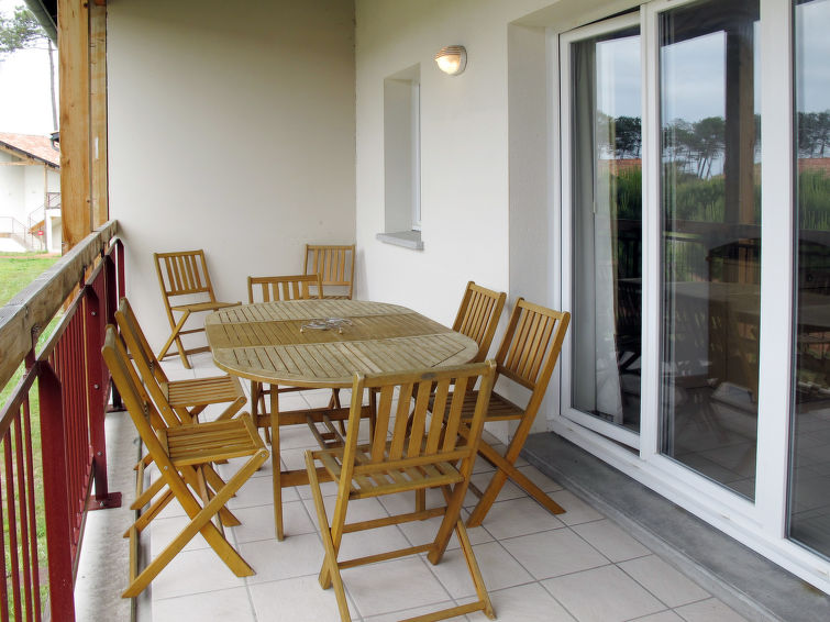 Search and Stay destination Ondres, Nouvelle-Aquitaine - France from AU$ 115. L'Allée des Dunes (ONR102)