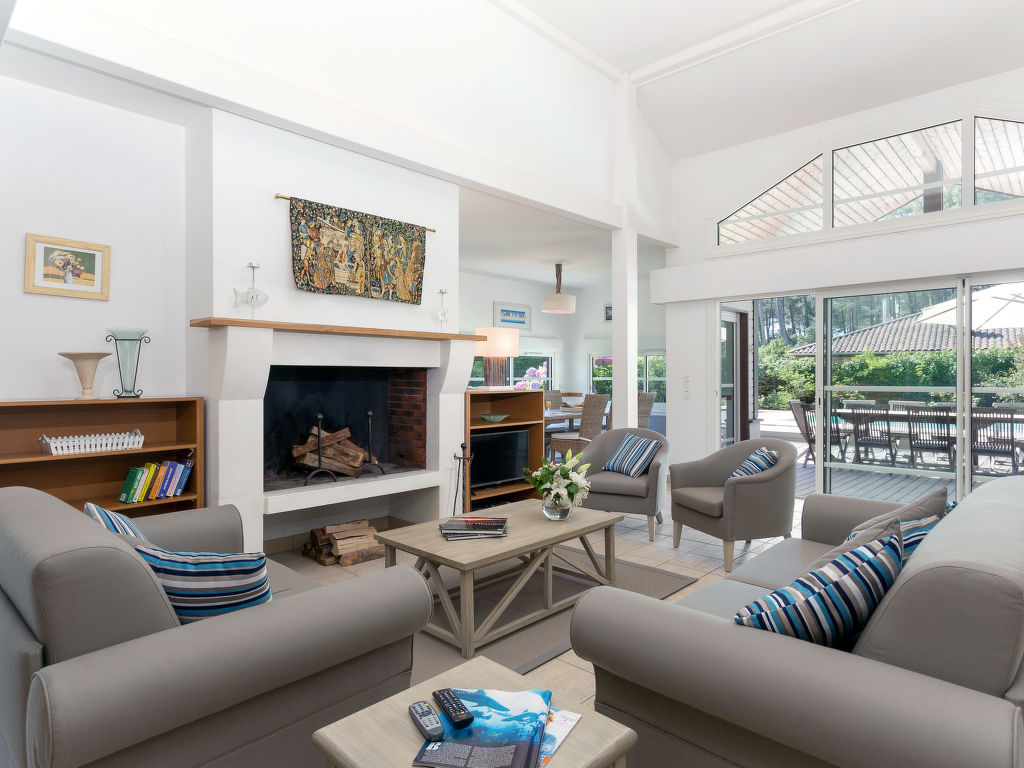 Felicien — Living Room