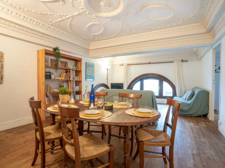 Search and Stay, undefined in undefined. Gallery position 2