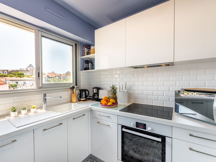 Search and Stay, undefined in undefined. Gallery position 4