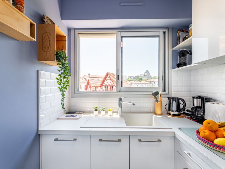 Search and Stay, undefined in undefined. Gallery position 3