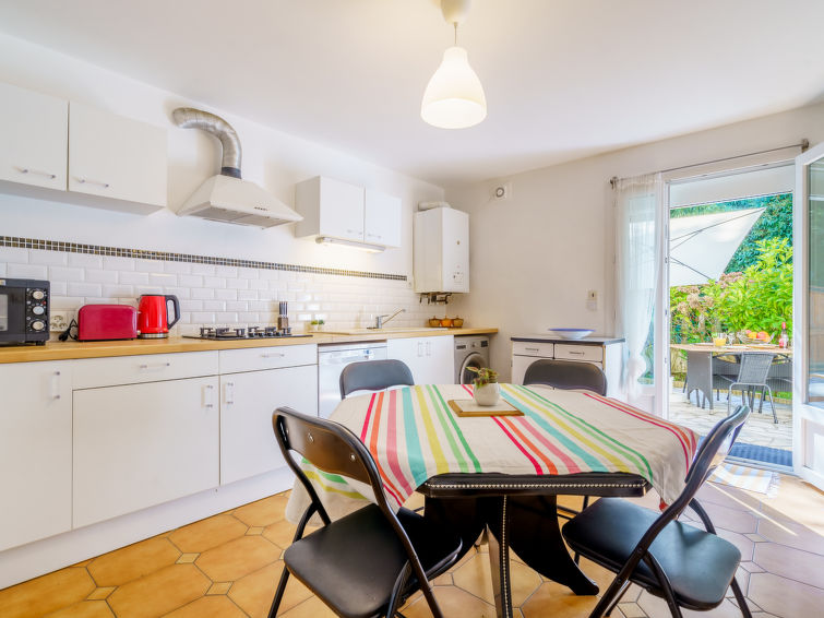 Search and Stay destination Biarritz, Nouvelle-Aquitaine - France from AU$ 274. Chiquito