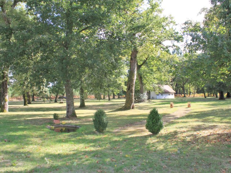 Search and Stay destination Losse, Nouvelle-Aquitaine - France from AU$ 680. Lous Bernets