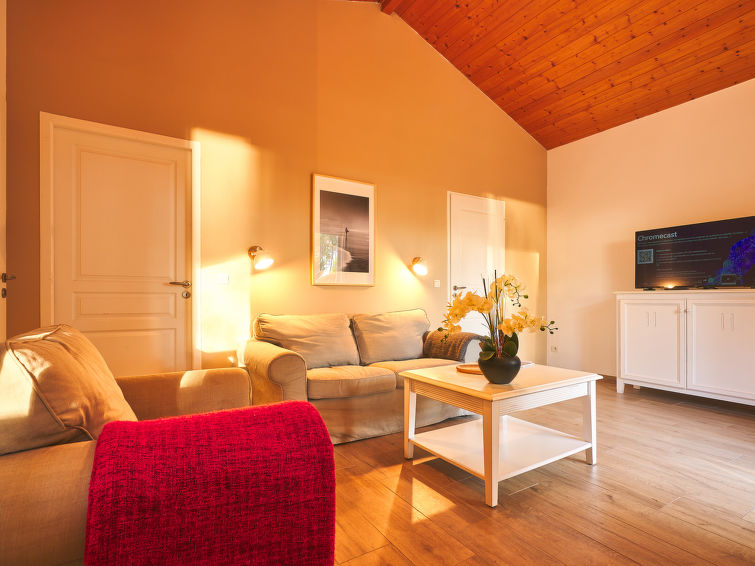 Search and Stay destination Parentis-en-Born, Nouvelle-Aquitaine - France from AU$ 256. Les Cottages du Lac M4 Premium