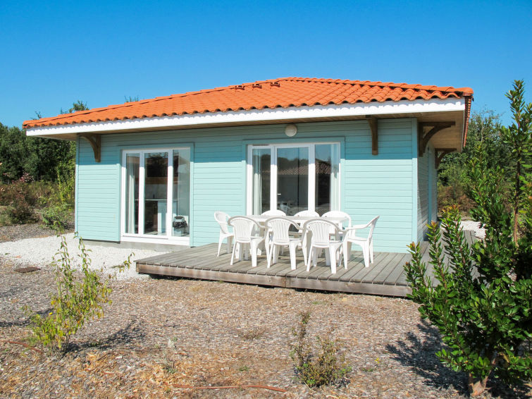 Holiday Home Le Domaine des Grands Lacs (PNS203)