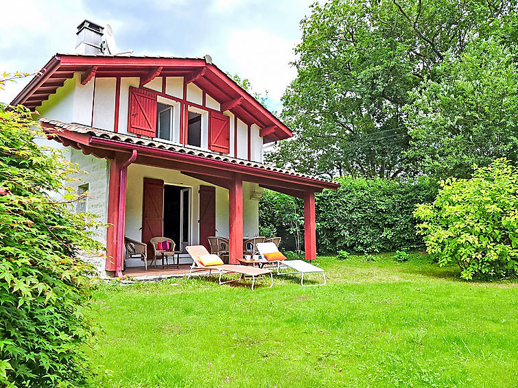 Search and Stay destination Saint-Pée-sur-Nivelle, Nouvelle-Aquitaine - France from AU$ 361. Eki Alde