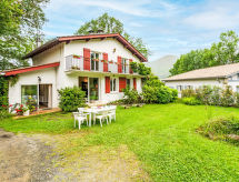 Vrijstaande woning met omheinde tuin nabij Saint-Jean-de-Luz - thumbnail 1
