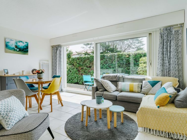 Search and Stay destination Bidart, Nouvelle-Aquitaine - France from AU$ 177. Le Fronton