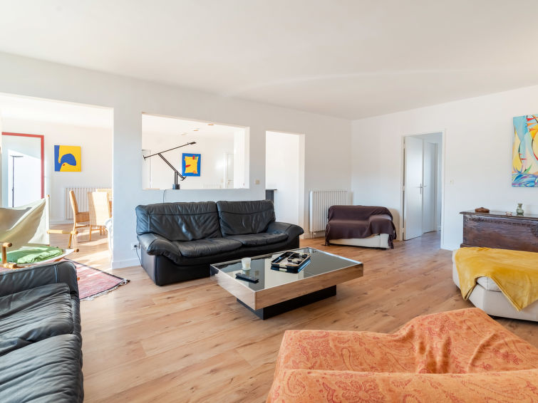 Search and Stay destination Saint-Jean-de-Luz, Nouvelle-Aquitaine - France from AU$ 354. Port Nivelle