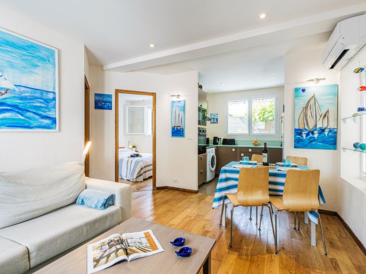 Search and Stay destination Ciboure, Nouvelle-Aquitaine - France from AU$ 223. Jean Jaurès