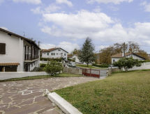 Apartment Petit bois