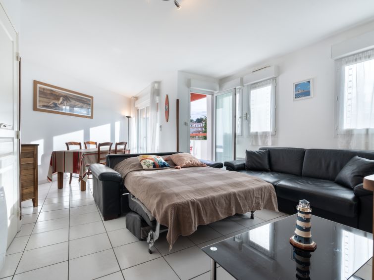 Search and Stay, undefined in undefined. Gallery position 1