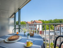 Licht appartement in centrum Saint-Jean-de-Luz, 200m van het strand - thumbnail 1