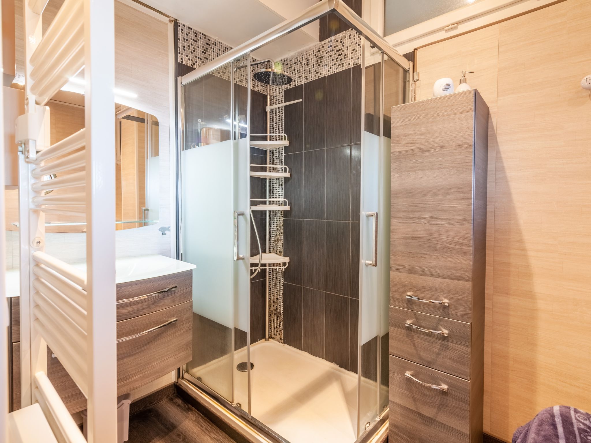 Appartement La Pergola – Salle de bains, photo 9 sur 28