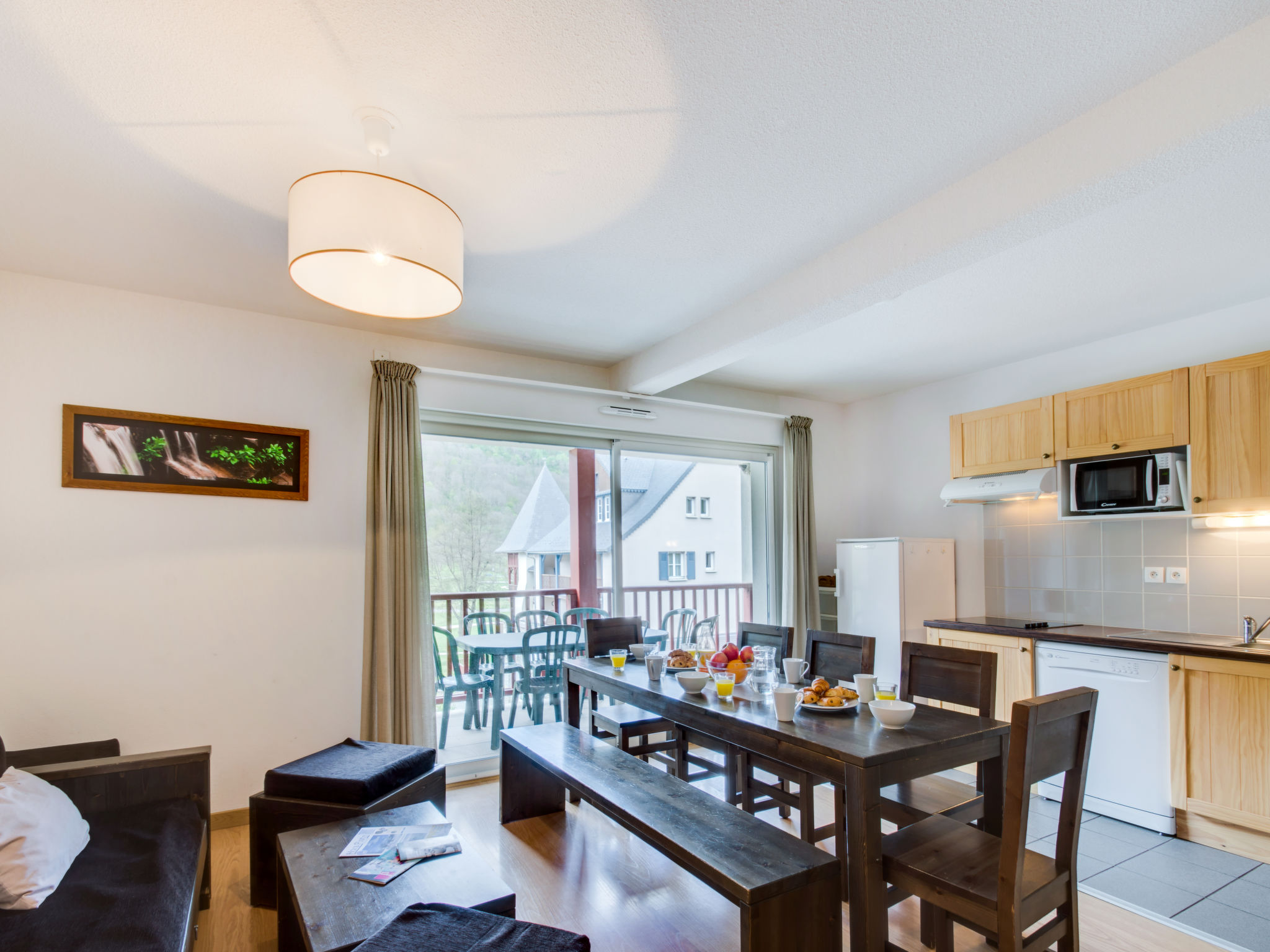 Kitchen / Dining Room