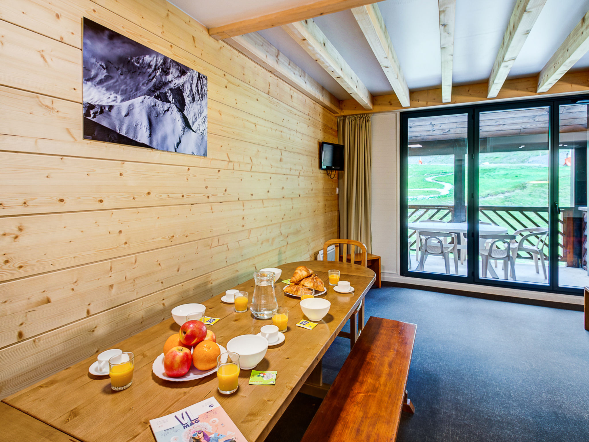 Kitchen / Dining Room