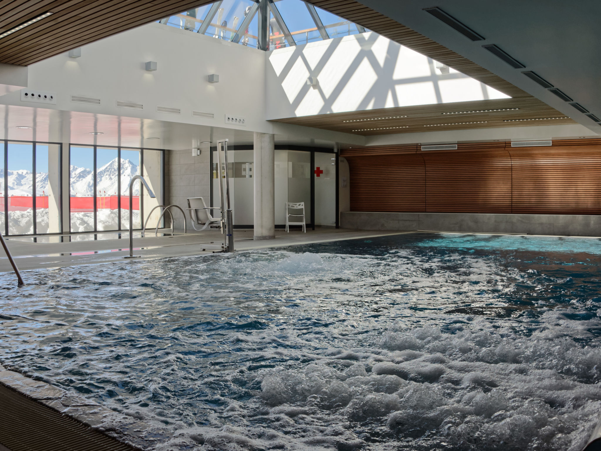 Pool Indoor