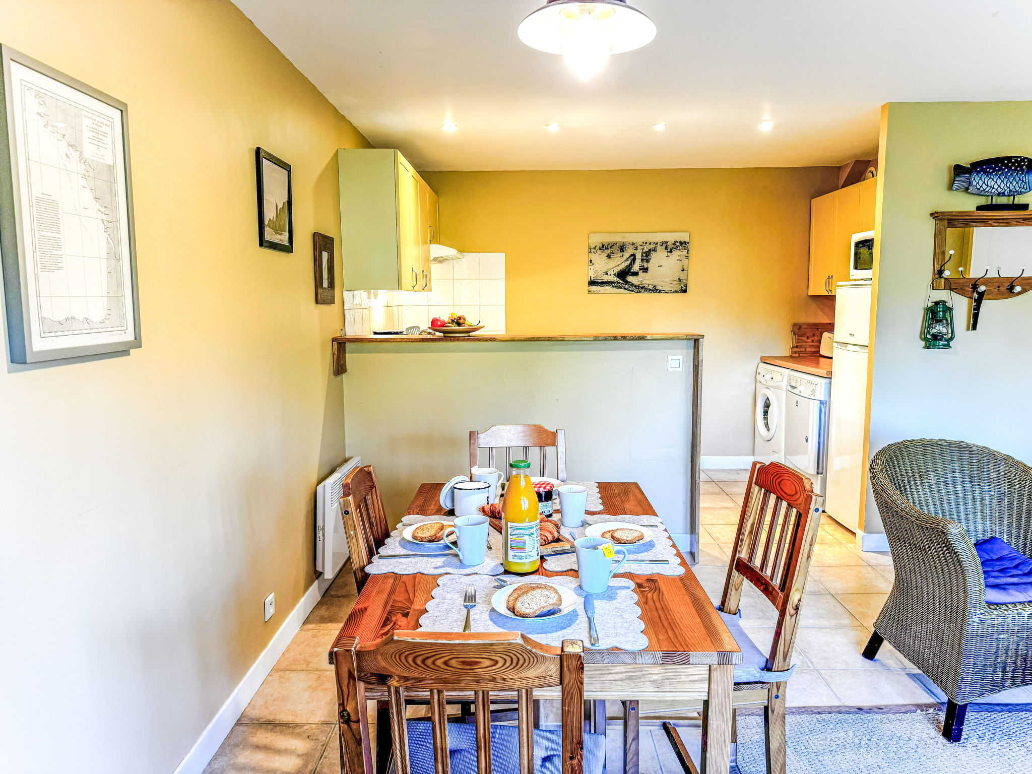 Kitchen / Dining Room