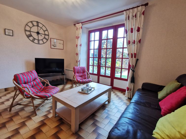 Search and Stay destination Cancale, Bretagne - France from AU$ 398. La maison bleue
