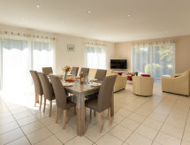 Holiday home les embruns
