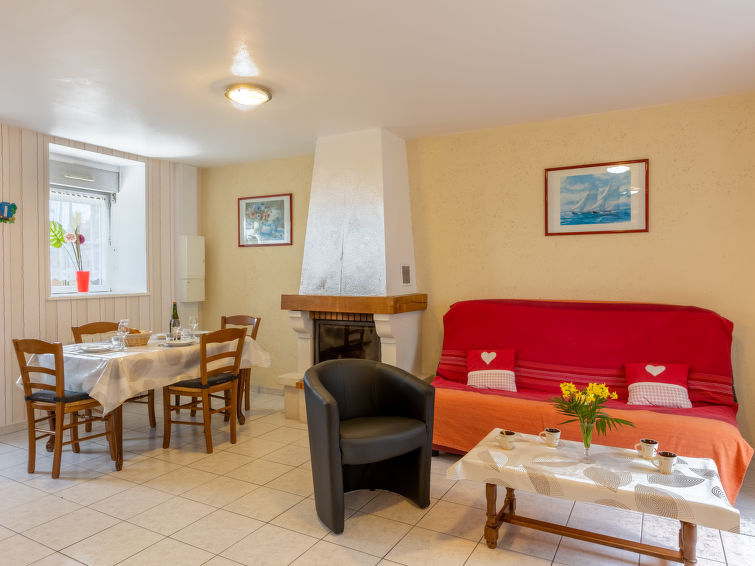 Search and Stay destination Saint-Méloir-des-Ondes, Bretagne - France from AU$ 187. La Tulipe