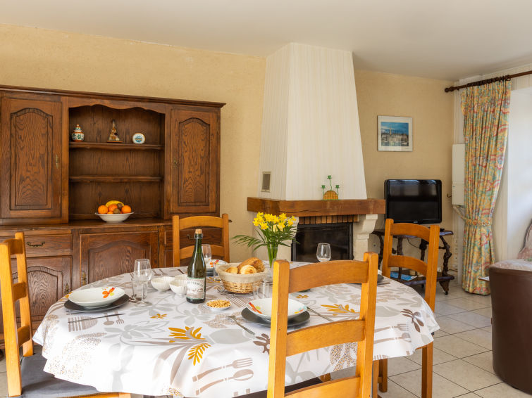 Search and Stay destination Saint-Méloir-des-Ondes, Bretagne - France from AU$ 187. Glaïeuls