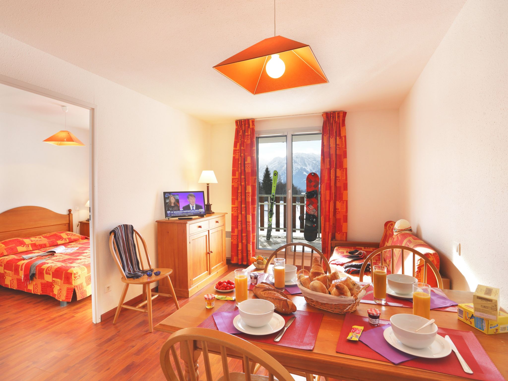 Kitchen / Dining Room