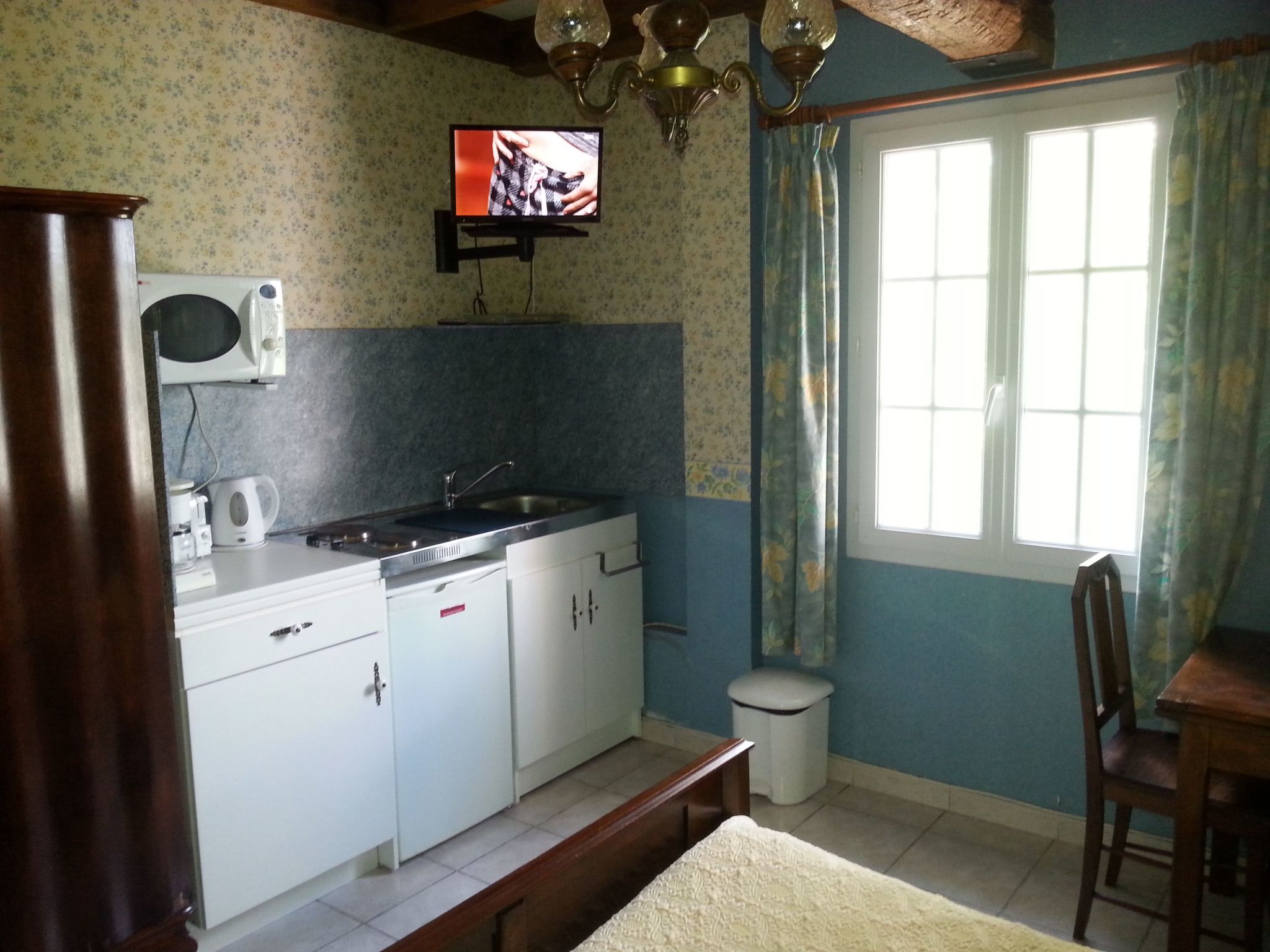 Gästezimmer mit Kochnische - Image-tags.info
